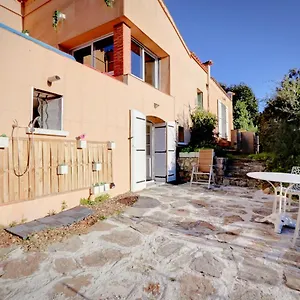  Kapselhotel La Farigoulette